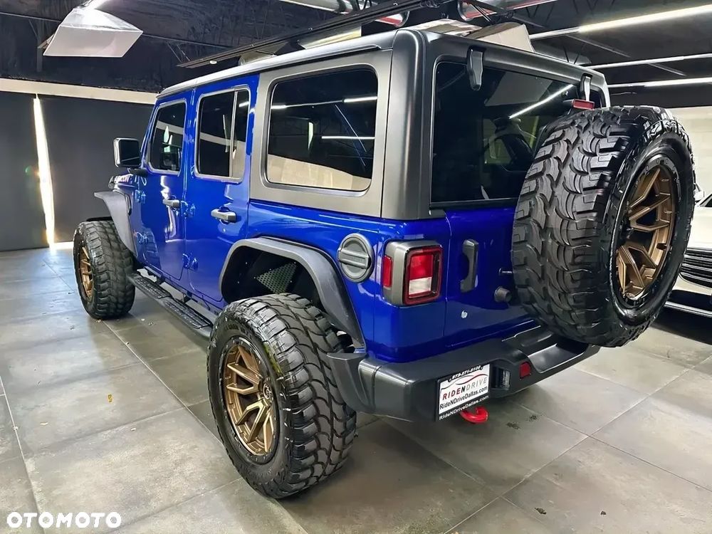 Jeep Wrangler - 6