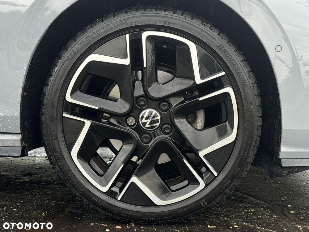 Volkswagen Golf - 39
