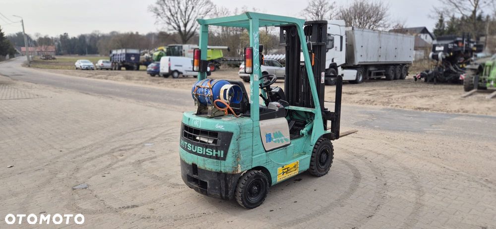 Mitsubishi EF25A - 29