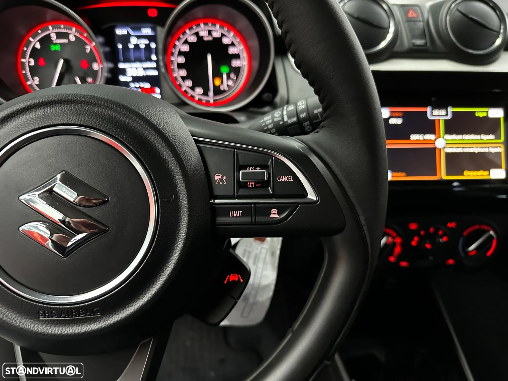 Suzuki Swift 1.2 Mild Hybrid GLX - 23