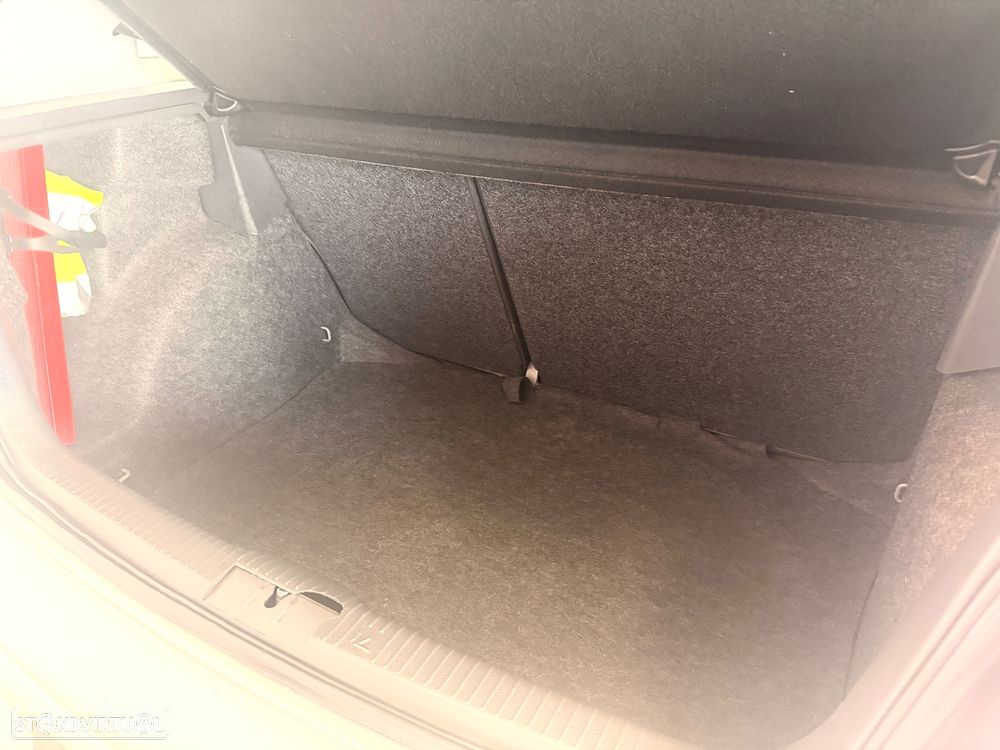 VW Polo 1.2 Trendline - 9