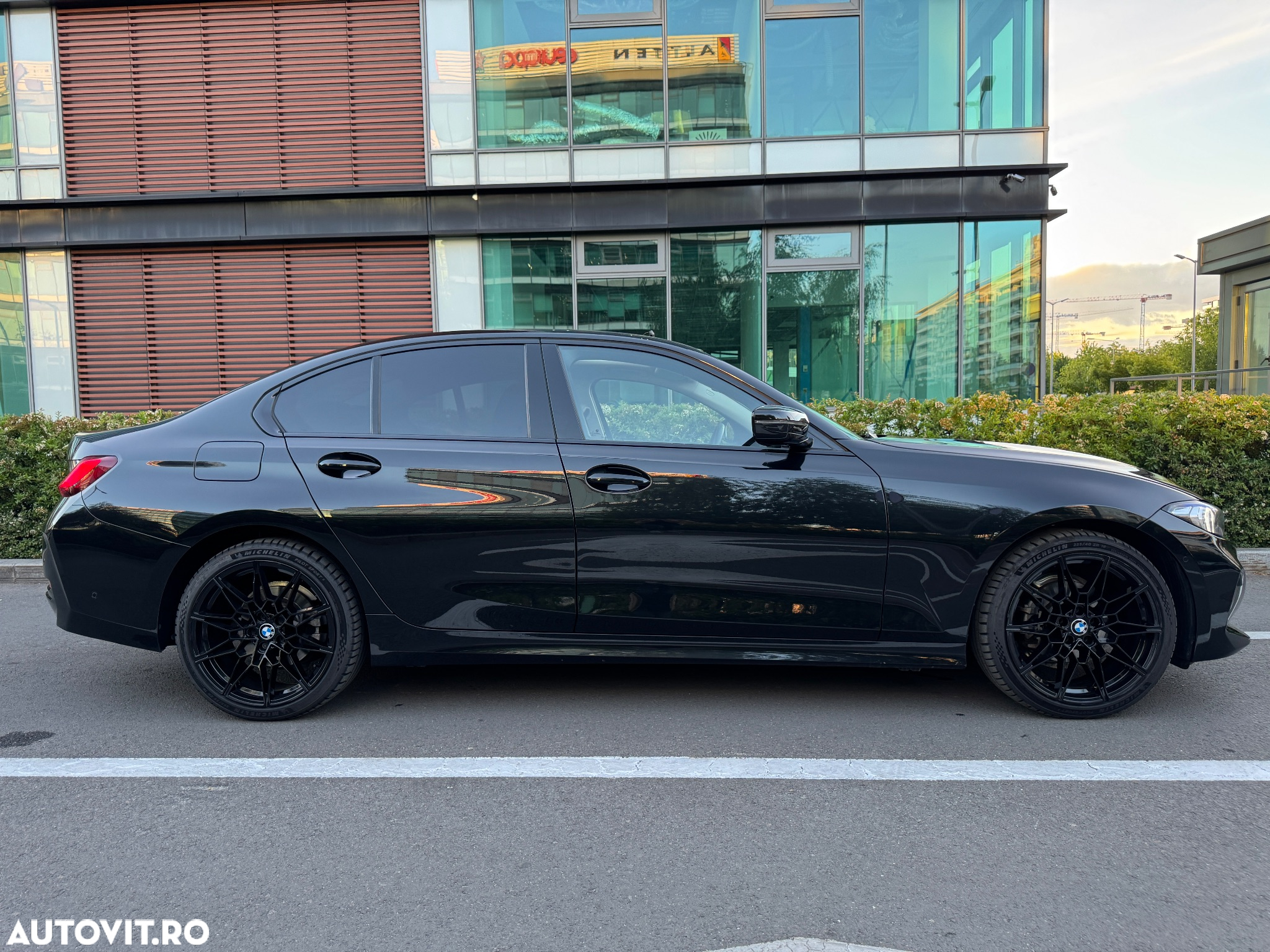 BMW Seria 3 316d AT MHEV - 32
