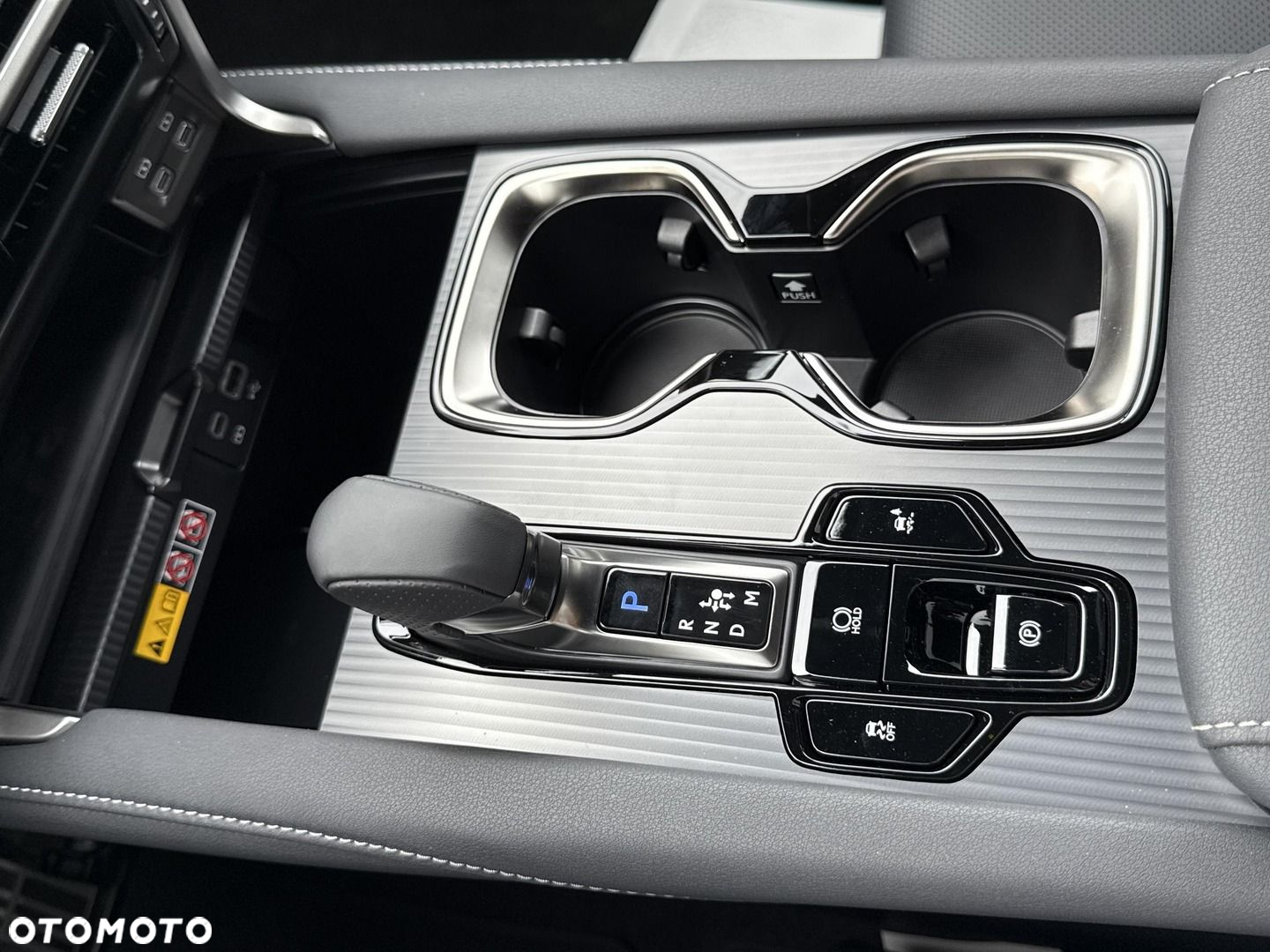 Lexus RX - 16