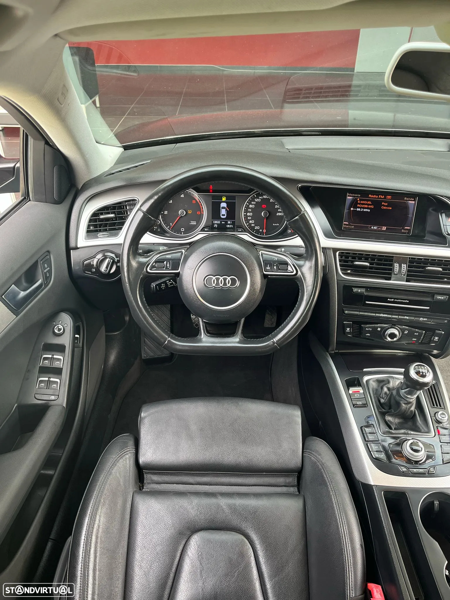 Audi A4 2.0 TDI Business Line S-line - 6