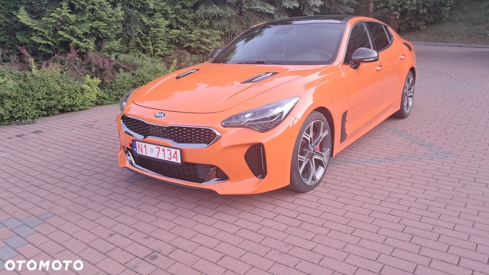 Kia Stinger - 2