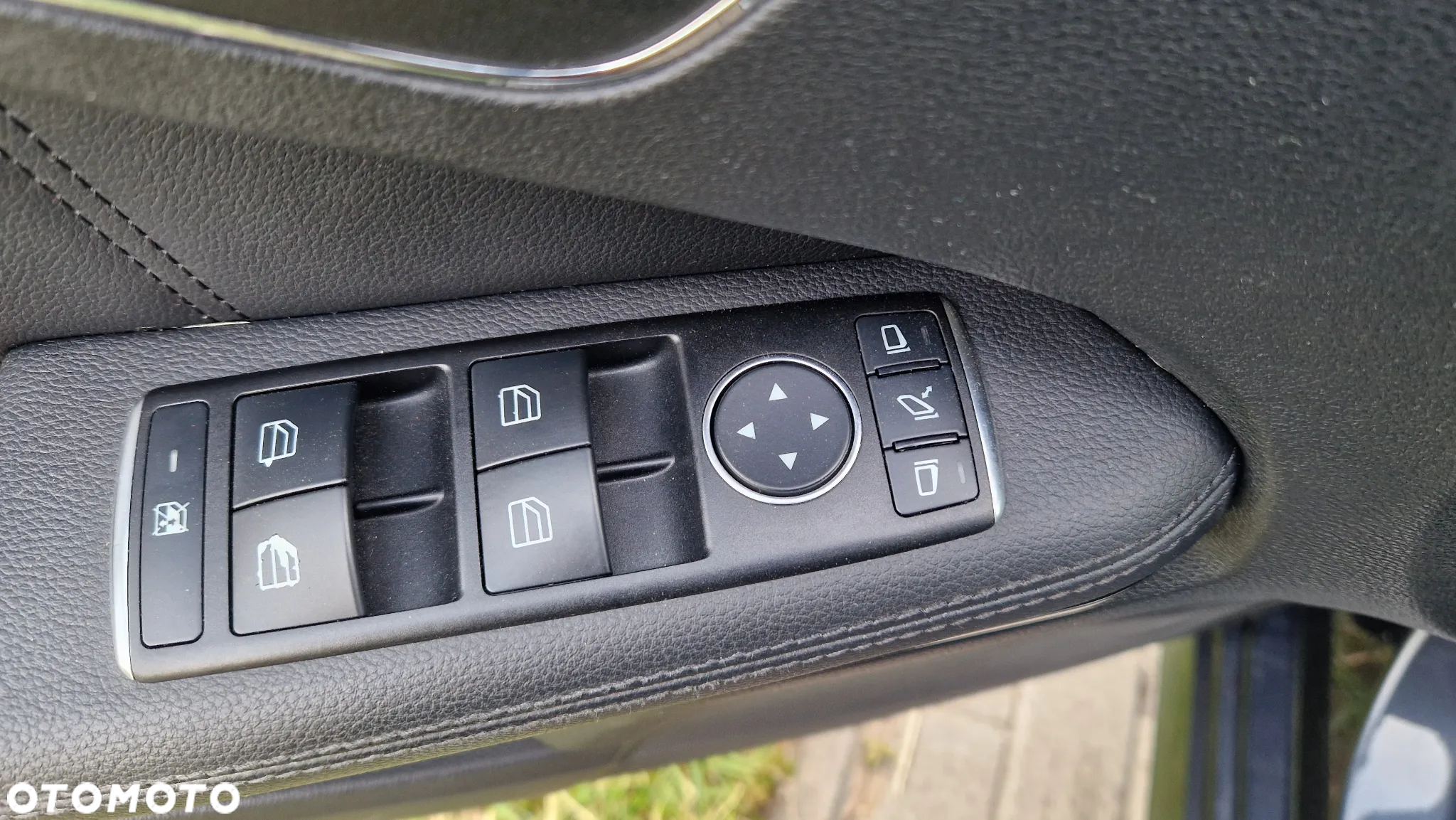 Mercedes-Benz Klasa E 200 T Kompressor Automatik Avantgarde - 13