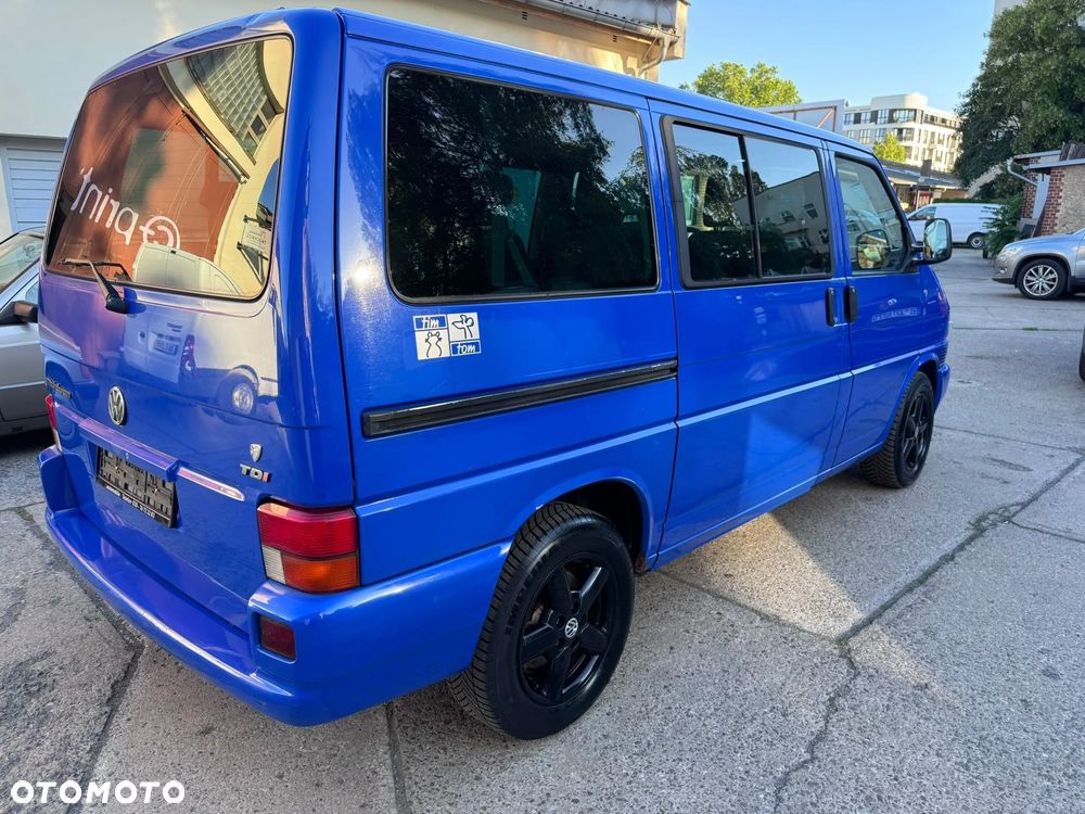 Volkswagen Multivan - 4