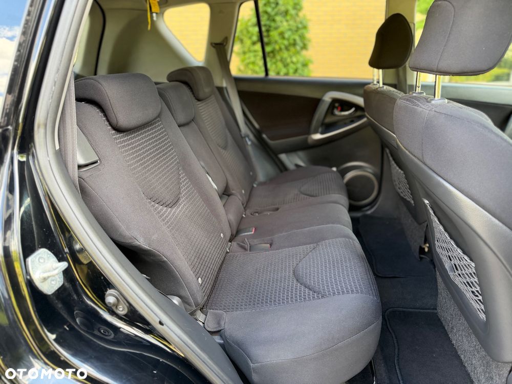 Toyota RAV4 2.2 D-4D Prestige - 8