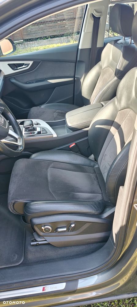 Audi Q7 - 21