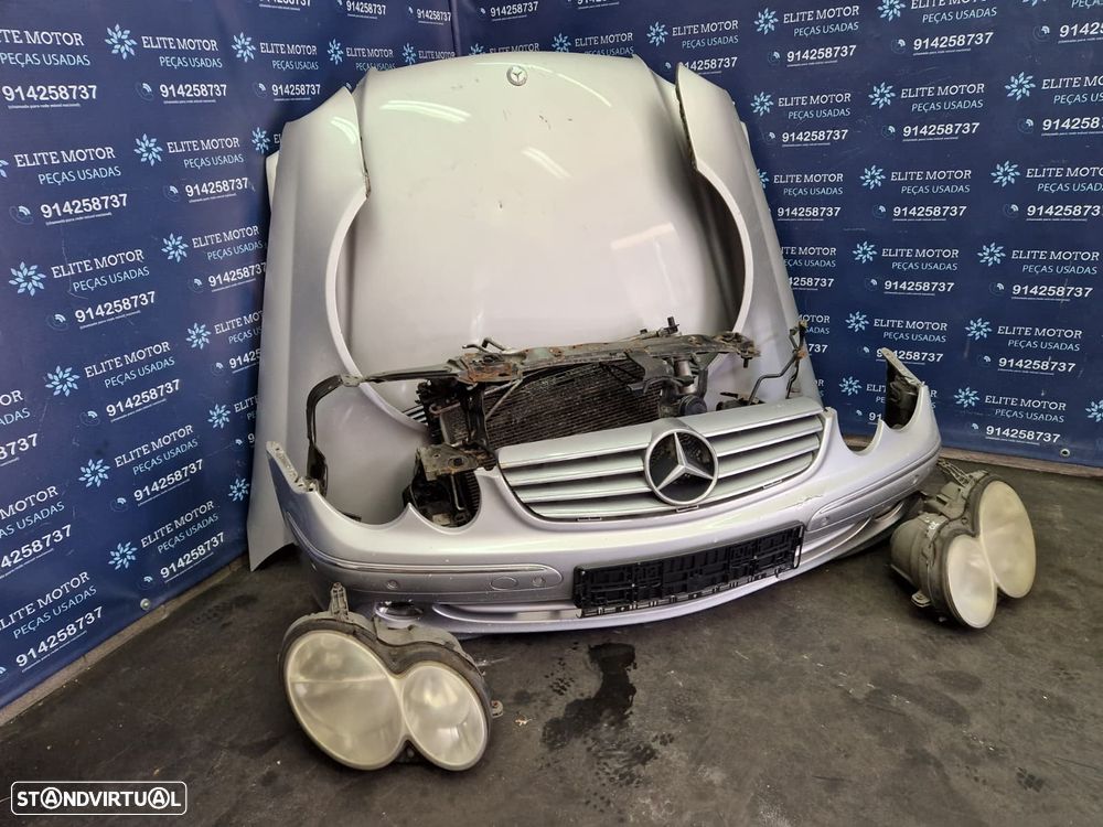 Frente completa usada MERCEDES CLK W209 CDI parachoques capot oticas guarda lamas reforço - 1