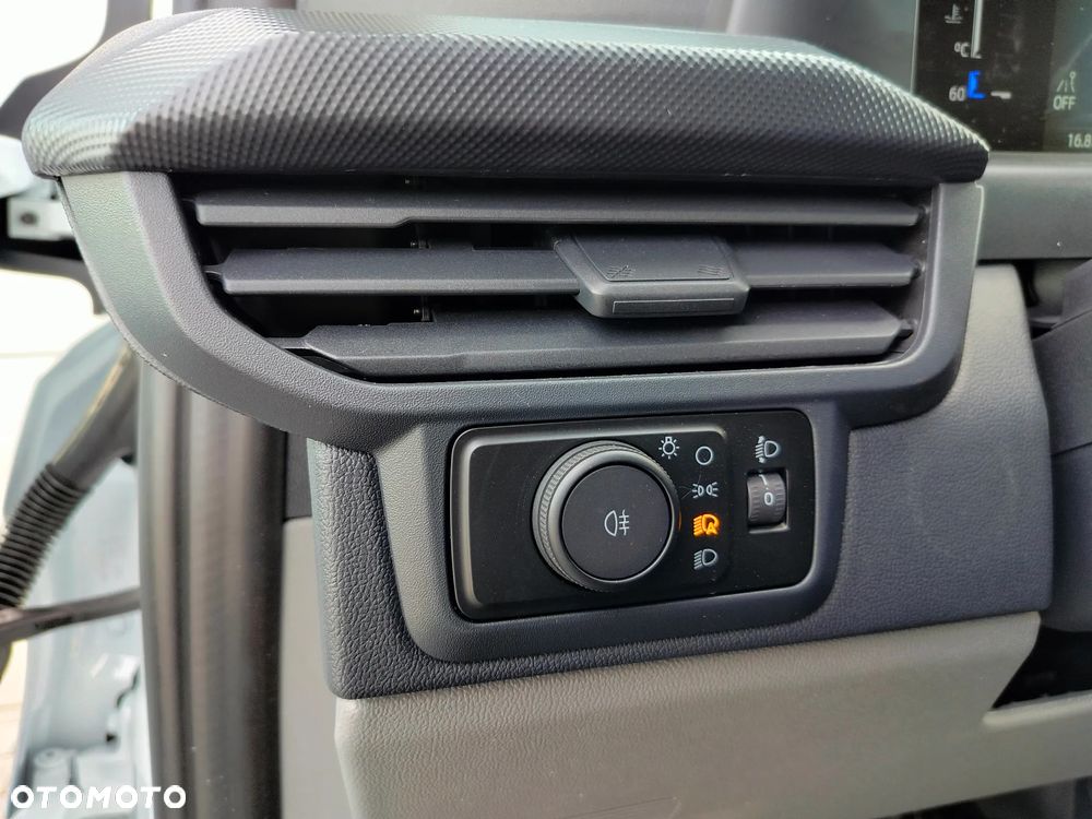 Ford Transit Custom - 11