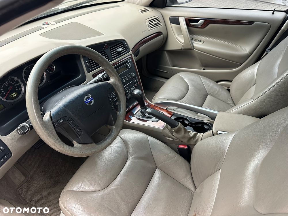 Volvo XC 70 AWD Momentum - 14