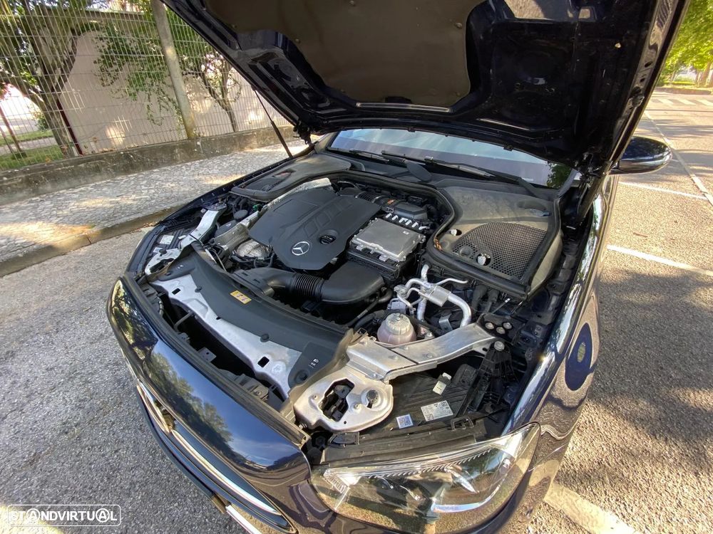 Mercedes-Benz E 300 de 9G-TRONIC AMG Line - 16