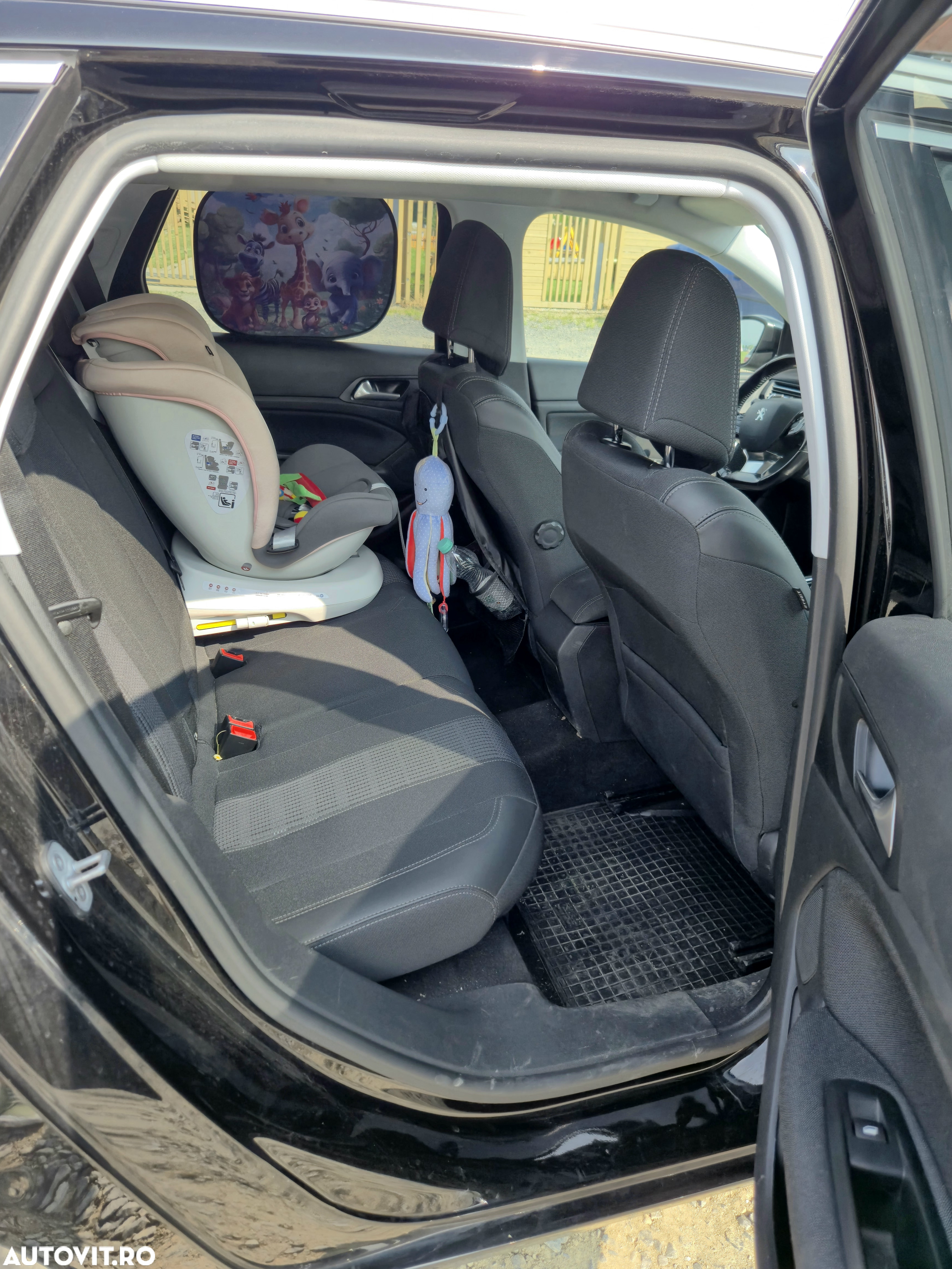 Peugeot 308 1.2 L PureTech Turbo Active Aut. - 12