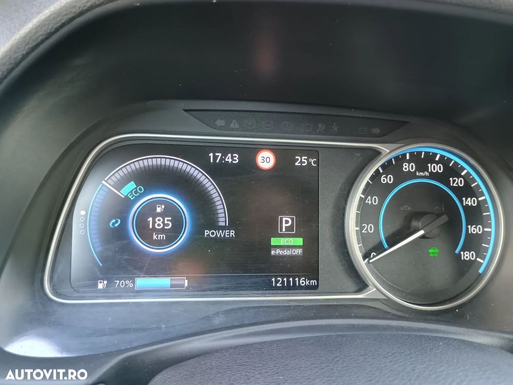Nissan LEAF Tekna - 23