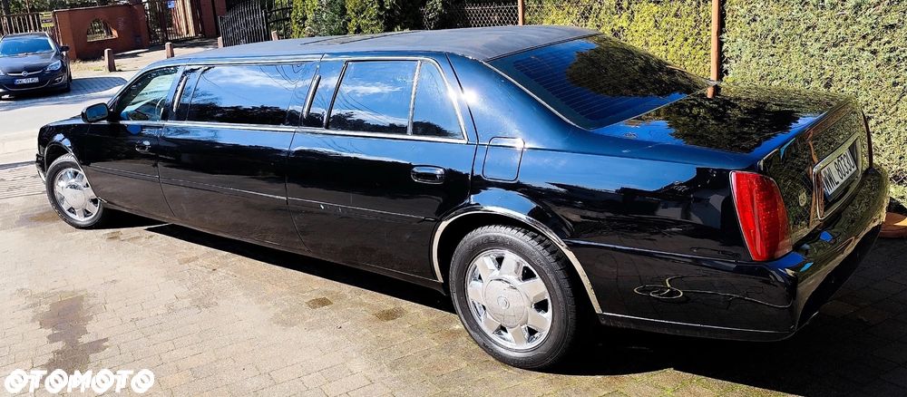 Cadillac Deville - 16