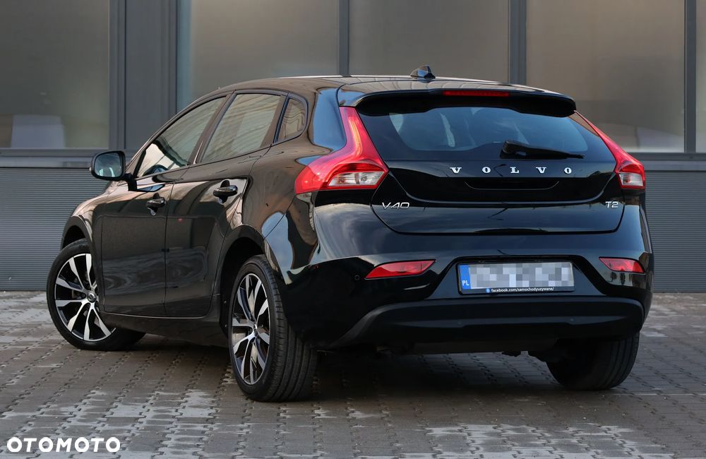 Volvo V40 T2 Linje Svart - 7