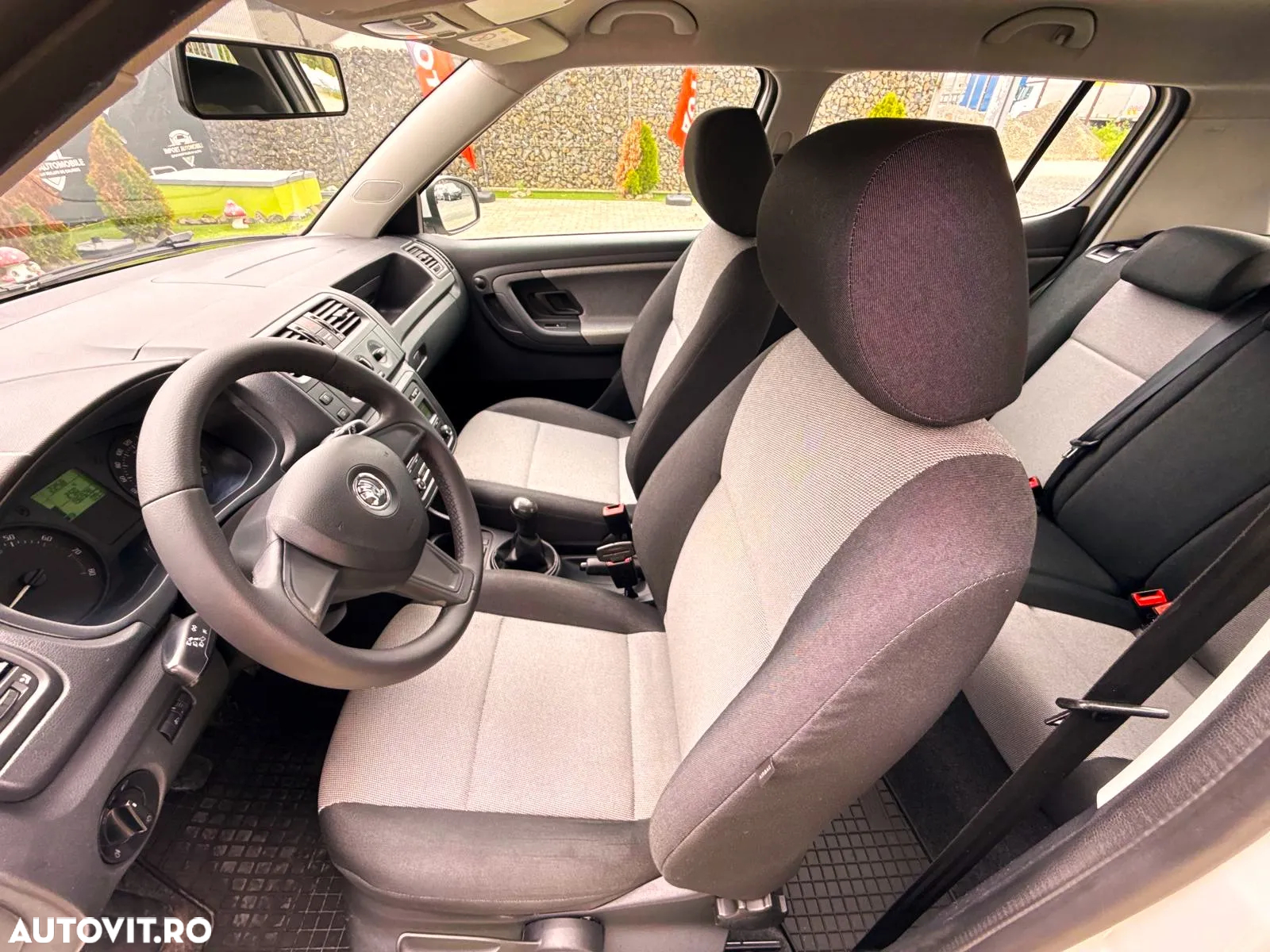 Skoda Fabia 1.2 HTP Ambition - 17
