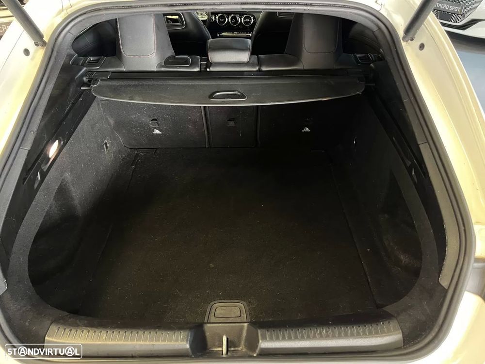 Mercedes-Benz CLA 180 d Shooting Brake AMG Line Aut. - 40