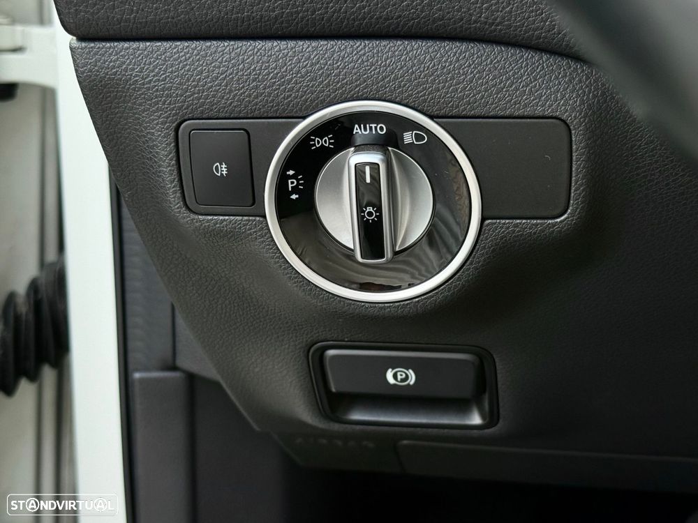 Mercedes-Benz GLA 200 CDI Urban Aut. - 13