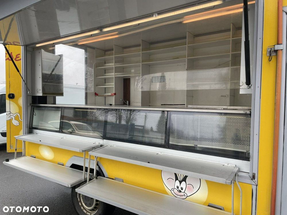 Mercedes-Benz Sprinter - 11