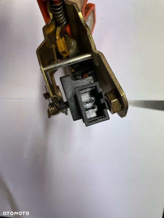 ZAMEK KLAPY SKODA OCTAVIA I SEDAN 1U6827501 - 4