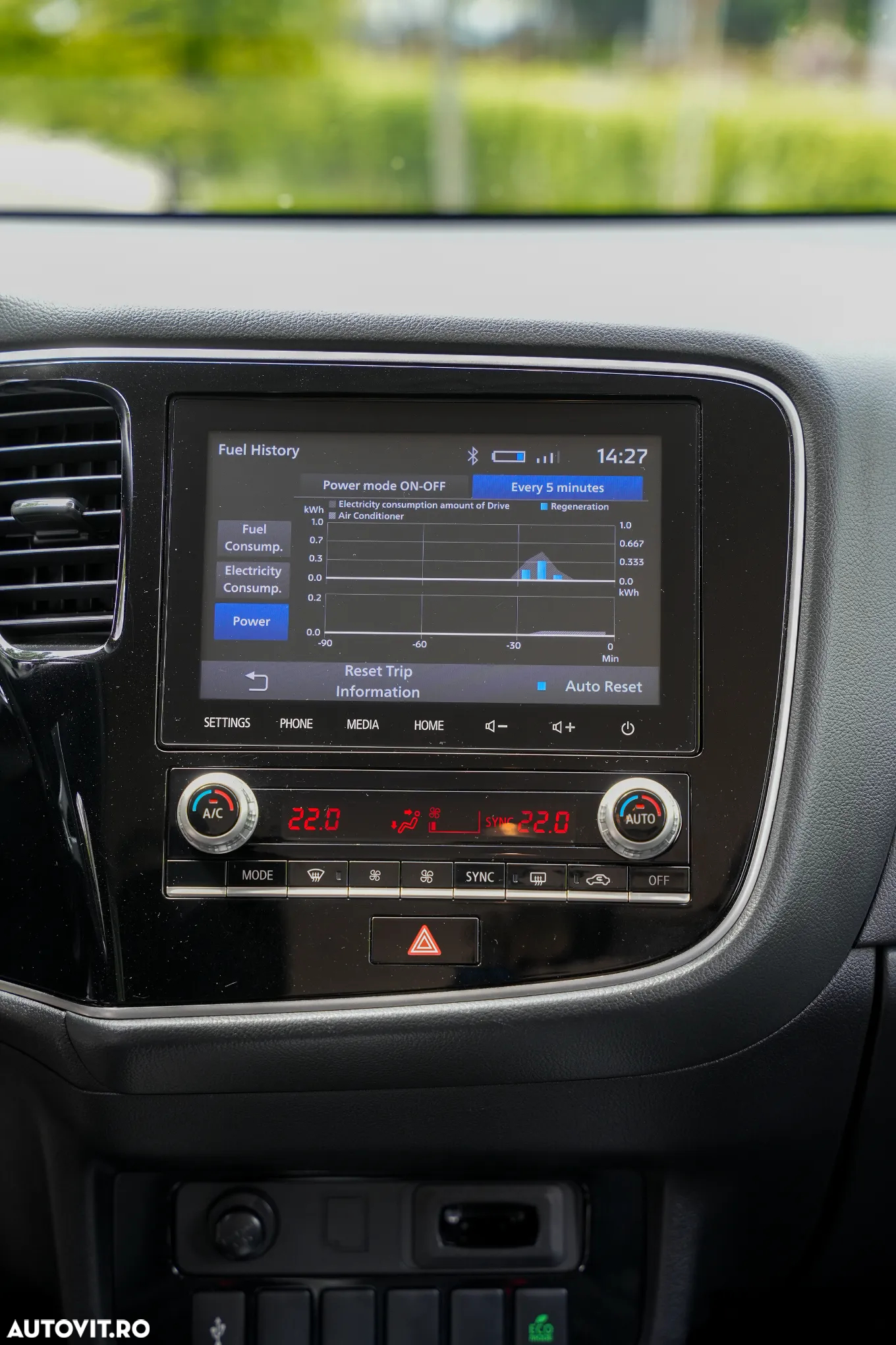 Mitsubishi Outlander PHEV 2.4 L 4X4 Invite - 11