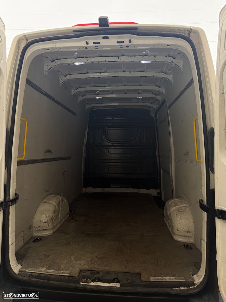 VW CRAFTER L2H2 - 16