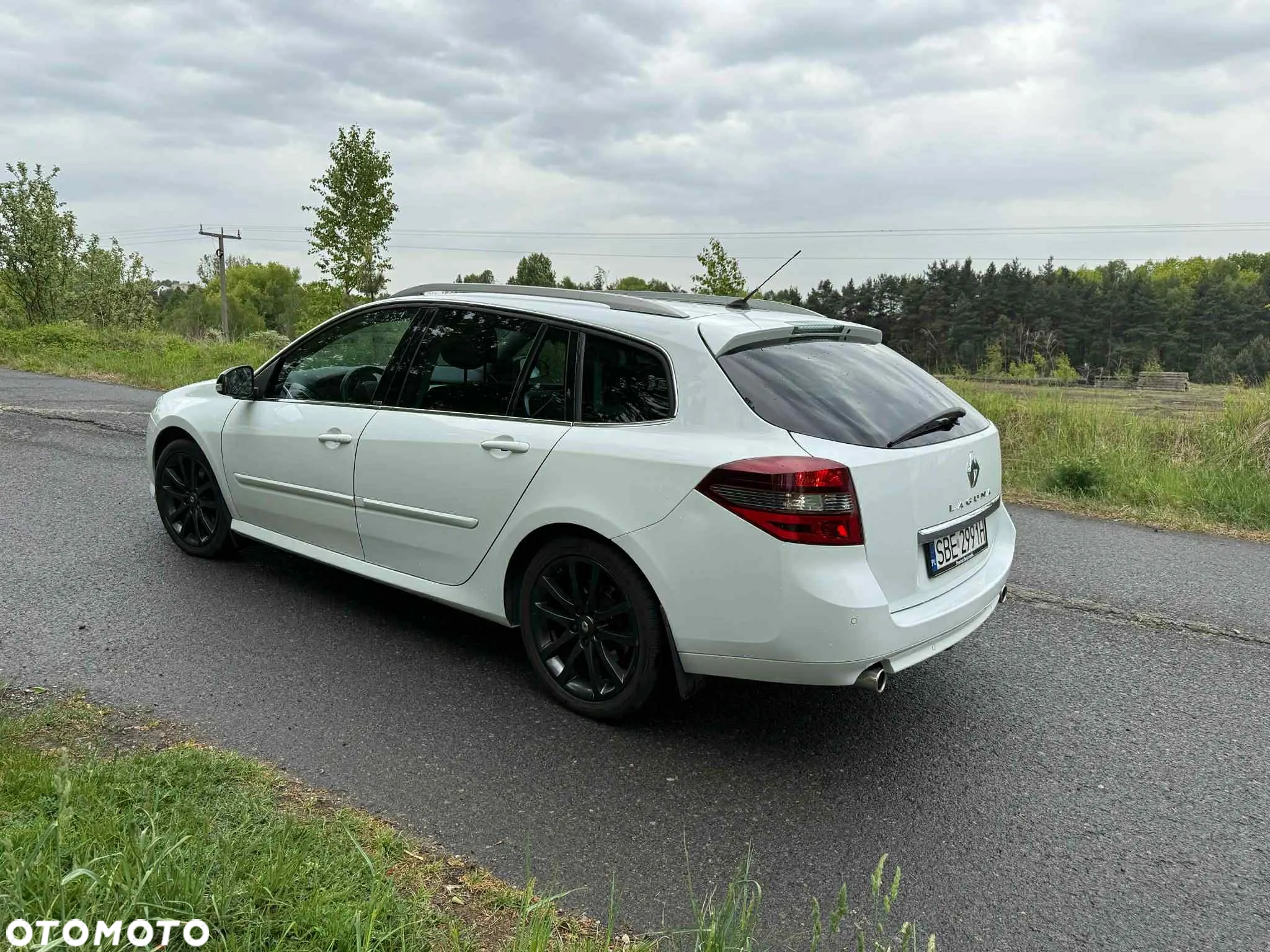 Renault Laguna Grandtour 2.0 dCi FAP Expression - 10