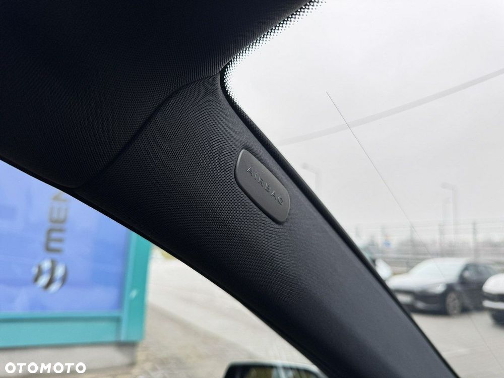 Mercedes-Benz Klasa E - 33