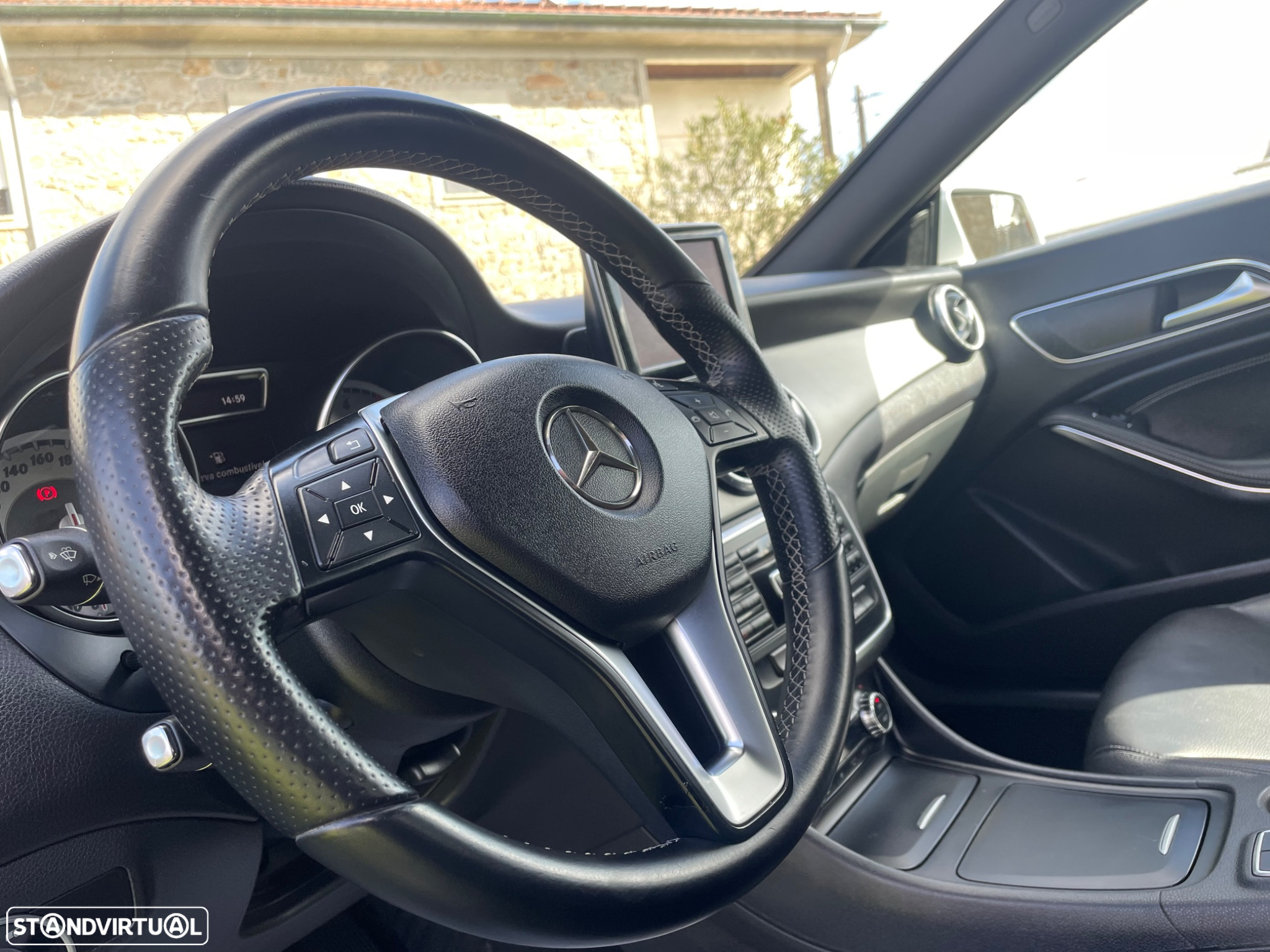 Mercedes-Benz CLA 220 CDi Urban Aut. - 8