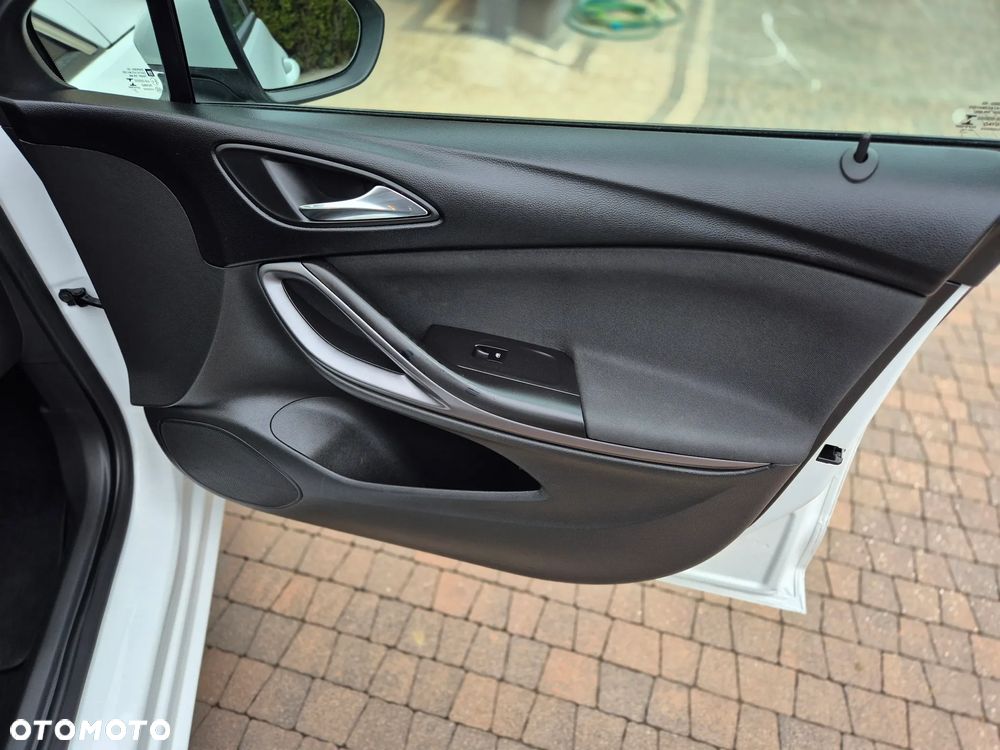 Opel Astra 1.6 D (CDTI) Start/Stop Innovation - 30