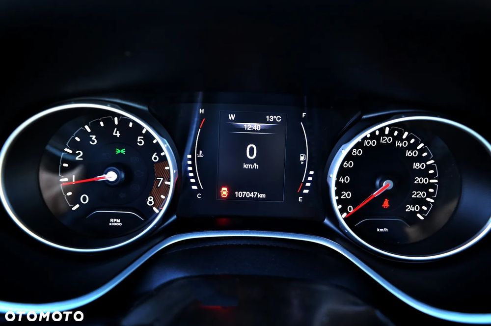 Jeep Compass 1.4 TMair Night Eagle FWD S&S - 38
