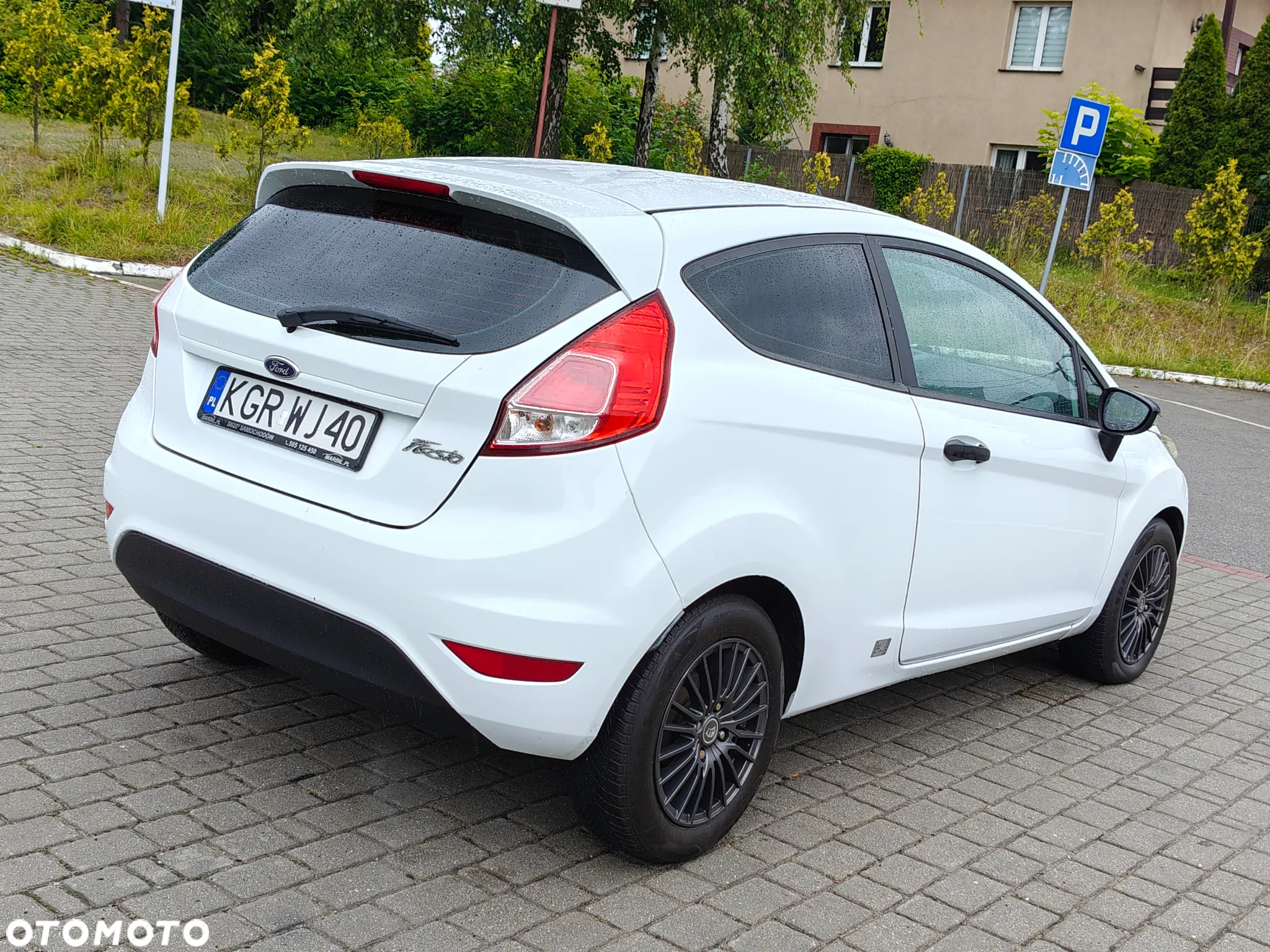 Ford Fiesta 1.5 TDCi Ambiente - 9