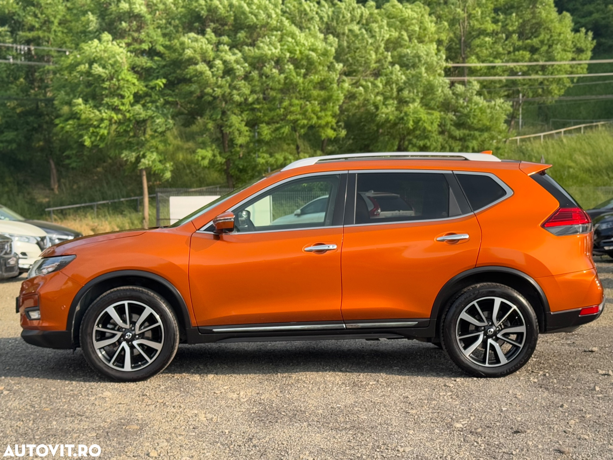 Nissan X-Trail 2.0 dCi ALL-MODE 4x4i Xtronic Tekna - 4