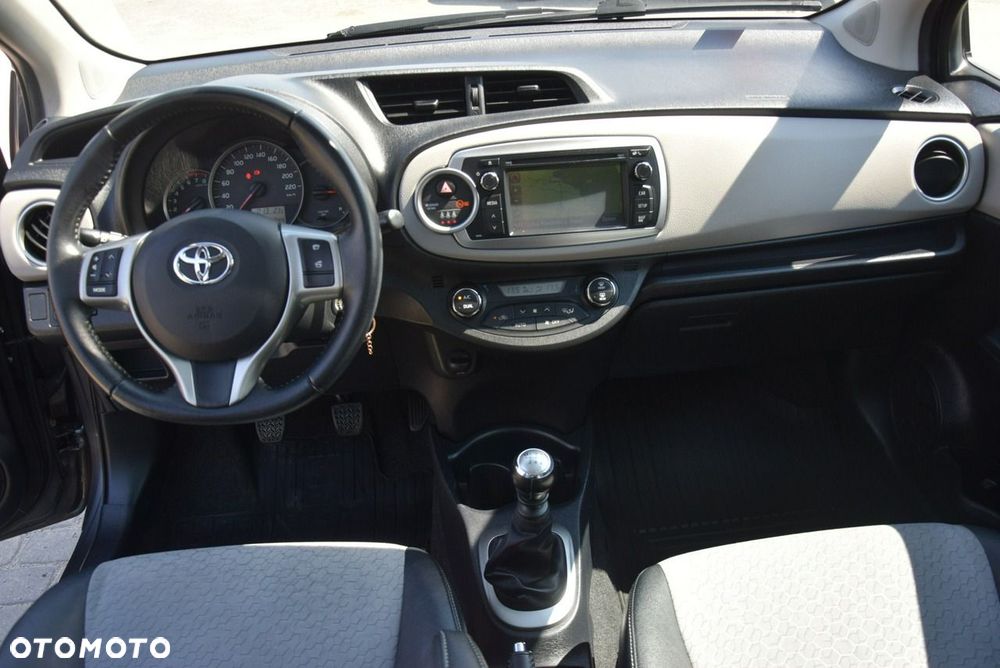 Toyota Yaris 1.33 Prestige - 27