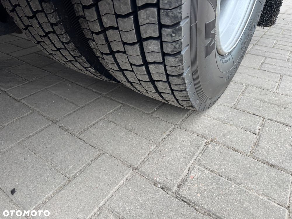 Mercedes-Benz ATEGO - 21