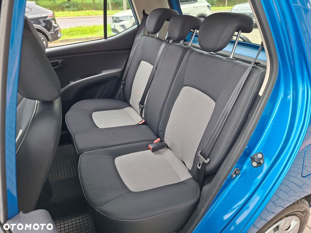 Hyundai i10 - 16