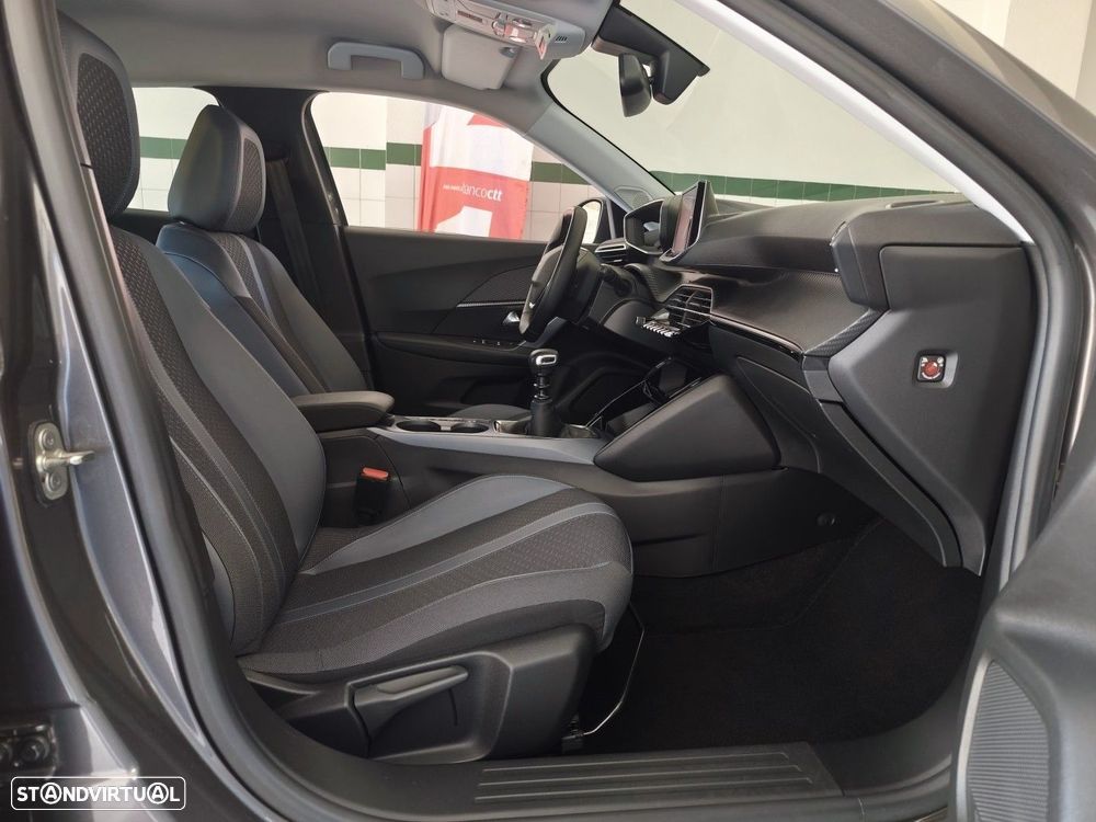 Peugeot 2008 1.2 PureTech Allure - 10