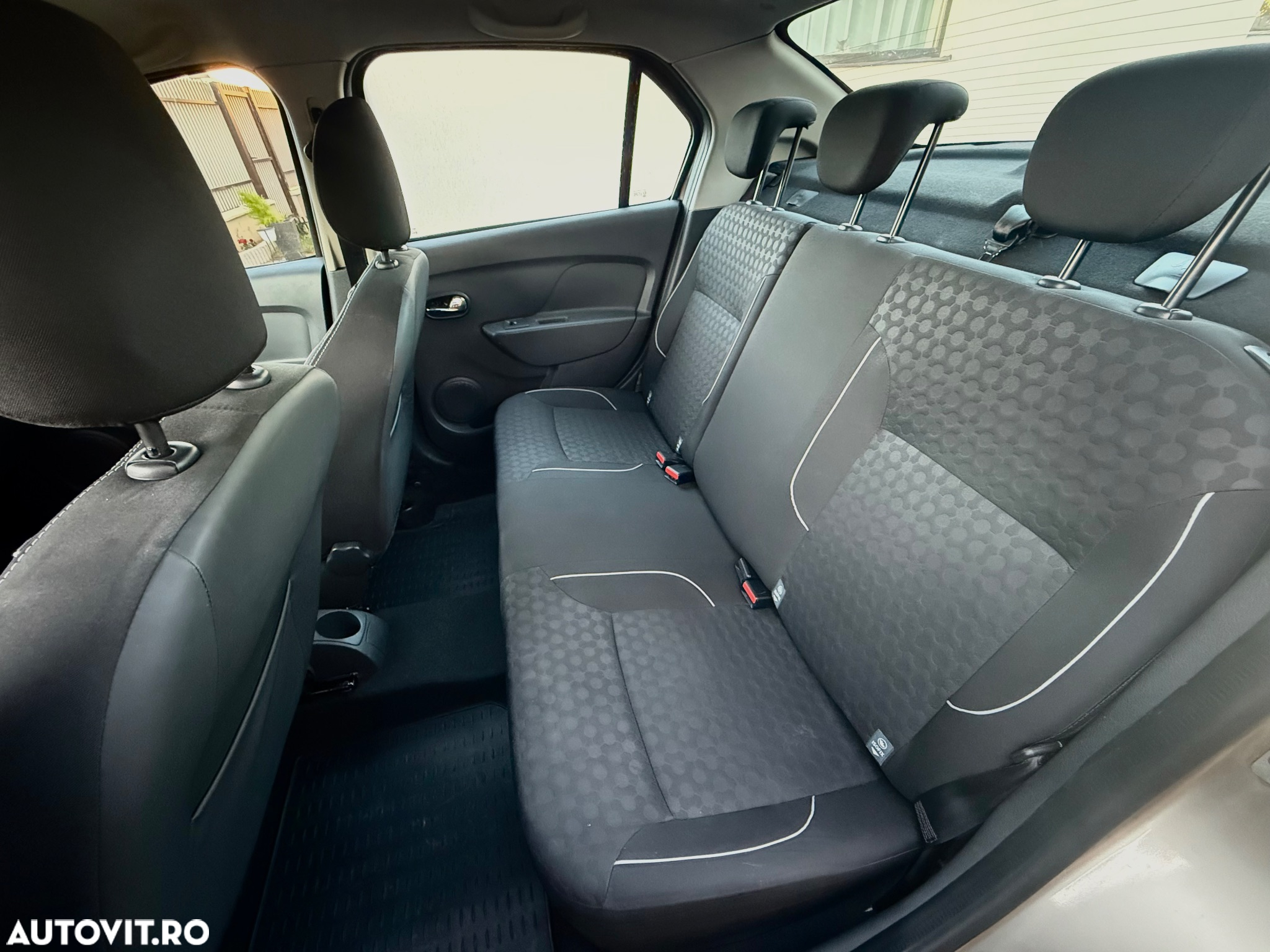 Dacia Logan - 12