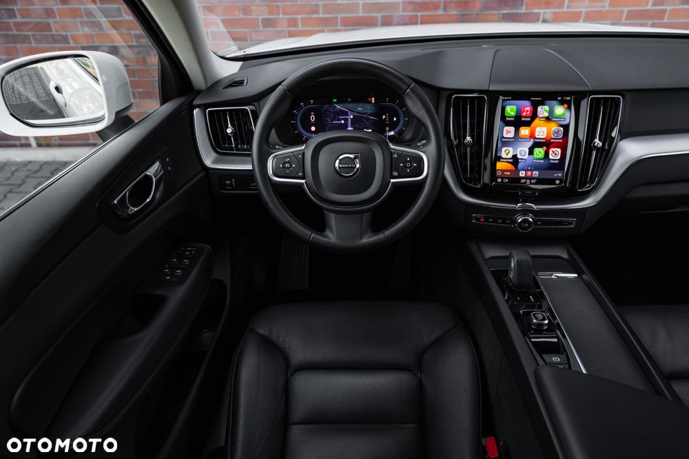 Volvo XC 60 B4 D Geartronic Momentum Pro - 39