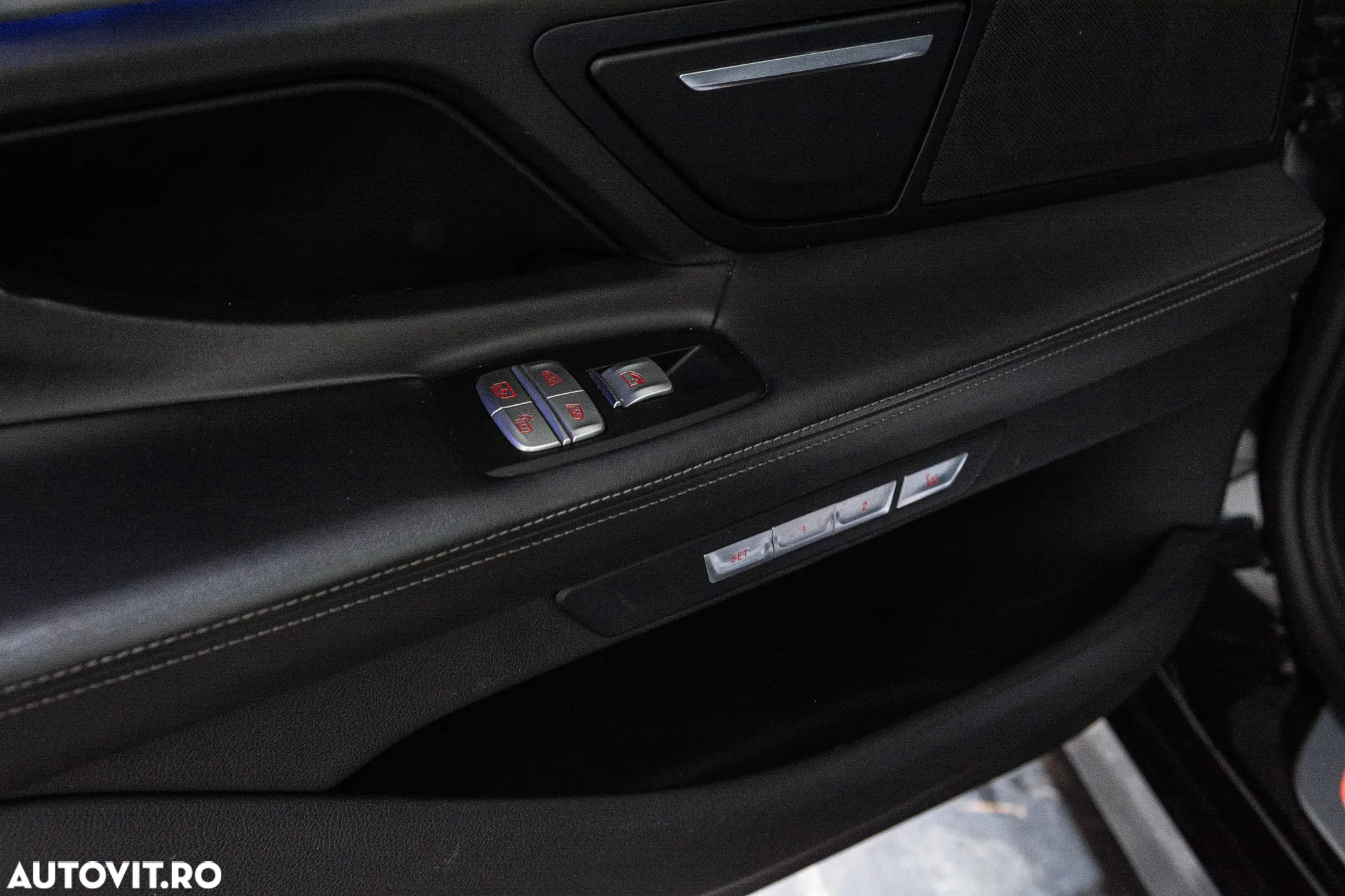 BMW Seria 7 740Ld xDrive - 31
