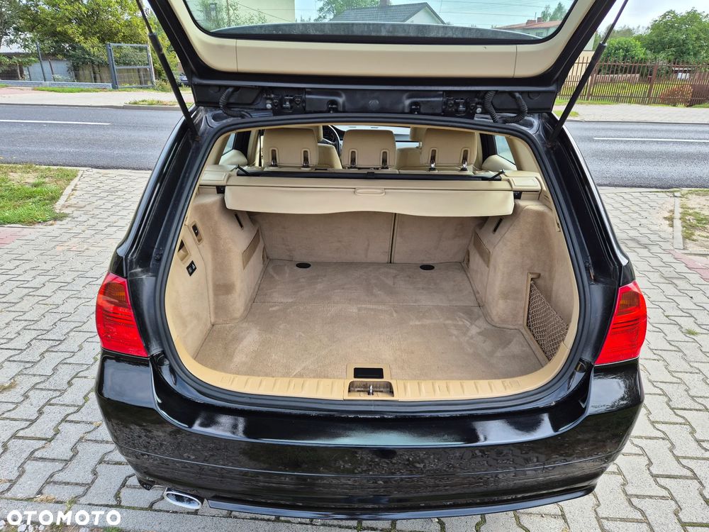 BMW Seria 3 318d - 11