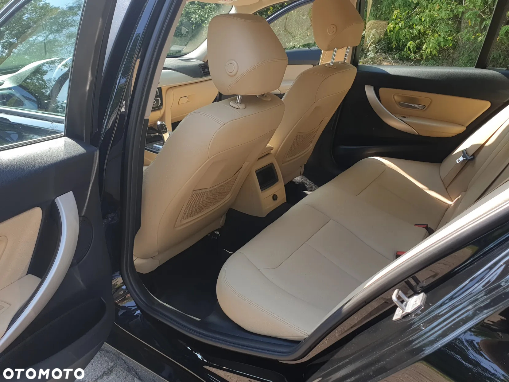 BMW Seria 3 318i GPF Advantage - 17
