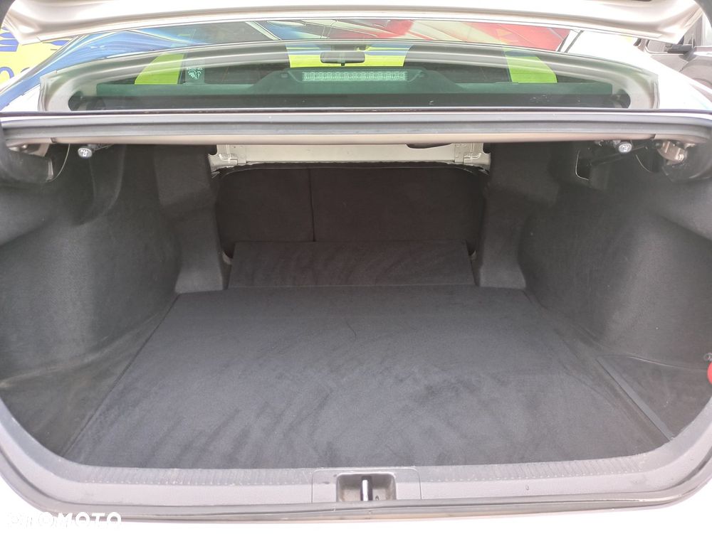 Toyota Camry - 9