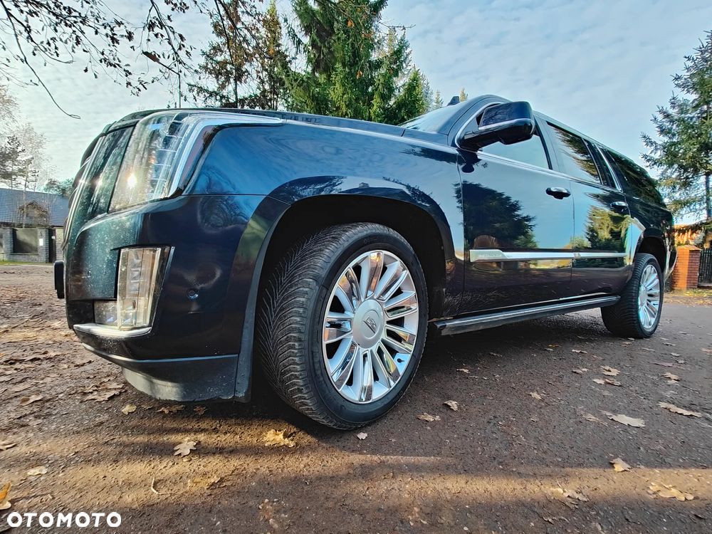 Cadillac Escalade - 31