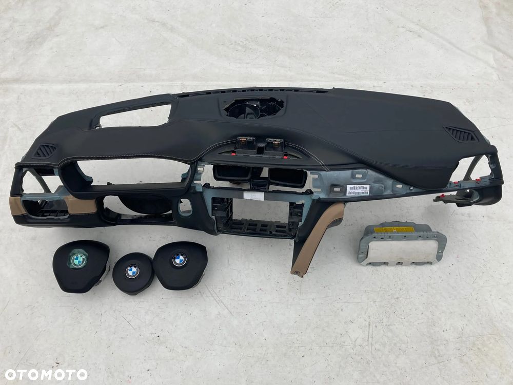 BMW 3 F30 4 F32 F34 F36 M M3 M4 F80 F82 LIFT SKÓRA DESKA KONSOLA KOKPIT PULPIT PÓŁKA PARAPET AIRBAG PODUSZKA POWIETRZNA KIEROWCY PASAŻERA KOLAN KOLANOWA FOTELOWA W FOTEL PASY PAS NAPINACZ DOPINACZ - 2