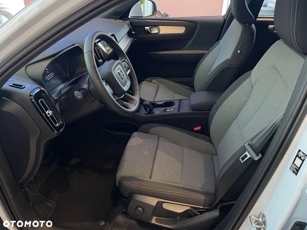 Volvo XC 40 B3 Core - 6