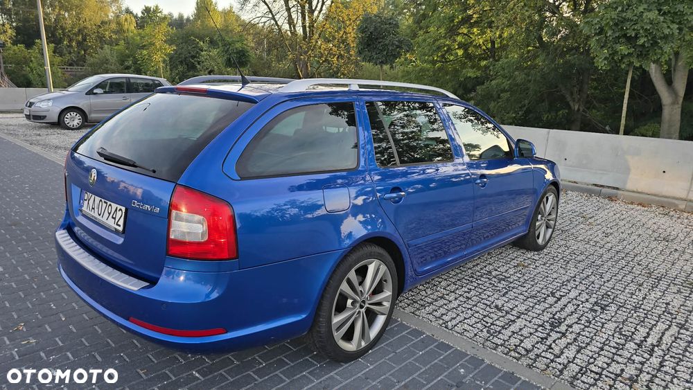 Skoda Octavia 2.0 TDI DPF RS - 3