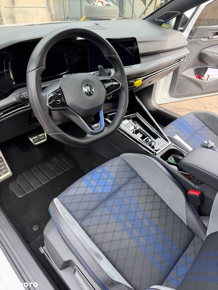 Volkswagen Golf - 20